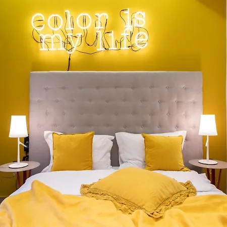 14 Reasons Why Hotel