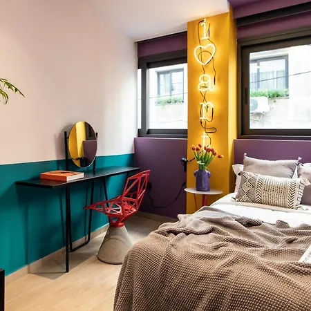 14 Reasons Why Hotel